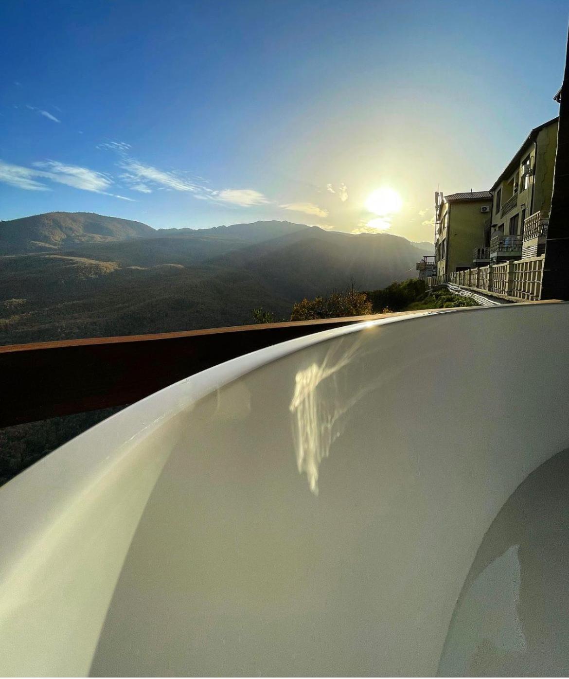 Lastiver Resort Yenokavan Bagian luar foto