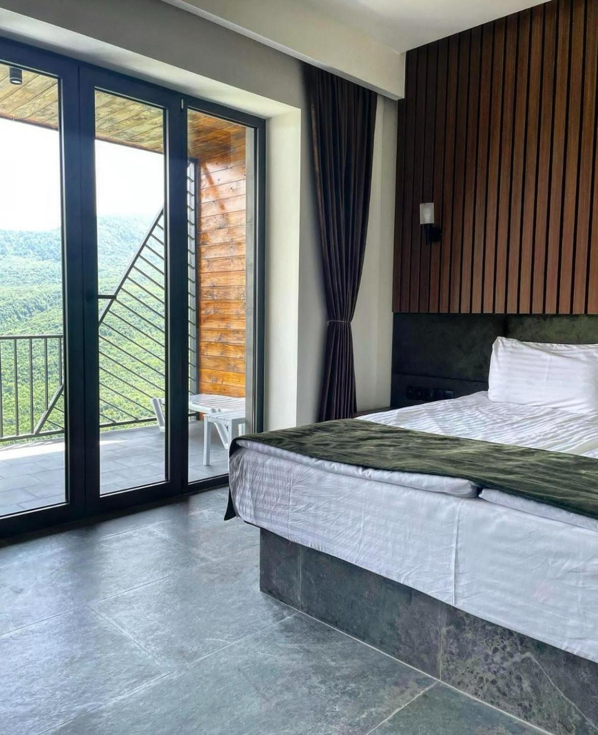 Lastiver Resort Yenokavan Bagian luar foto