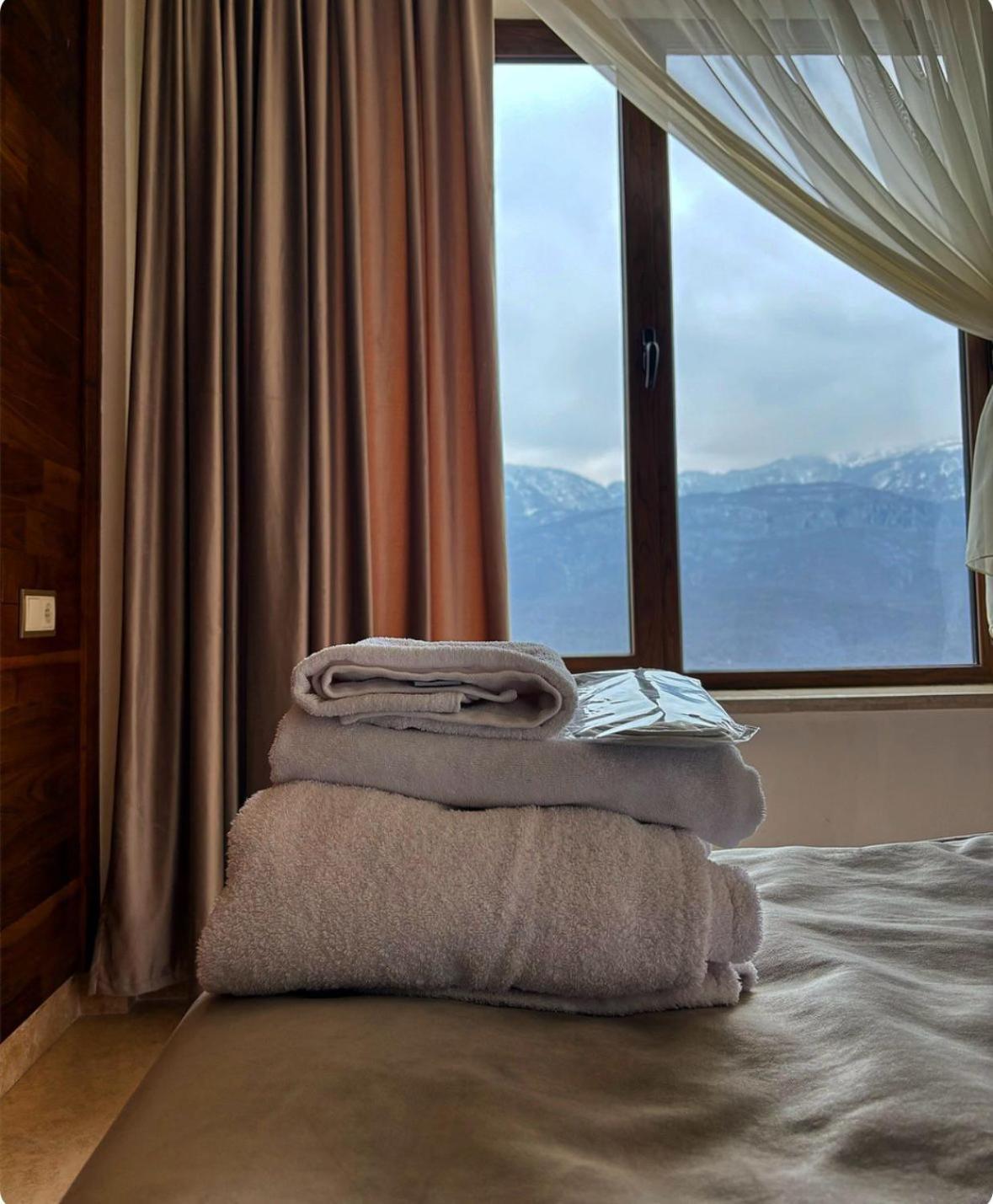Lastiver Resort Yenokavan Bagian luar foto