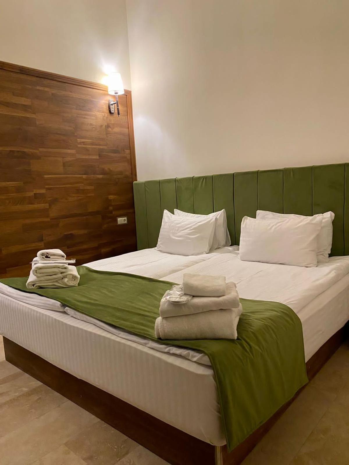 Lastiver Resort Yenokavan Bagian luar foto
